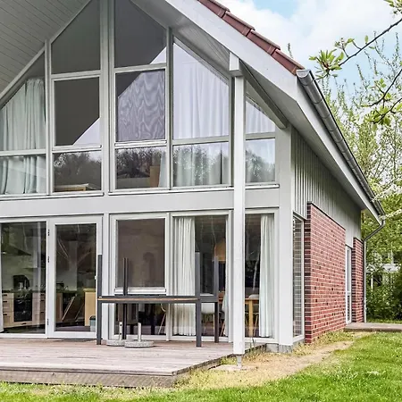 펜션 In With Sauna Röbel